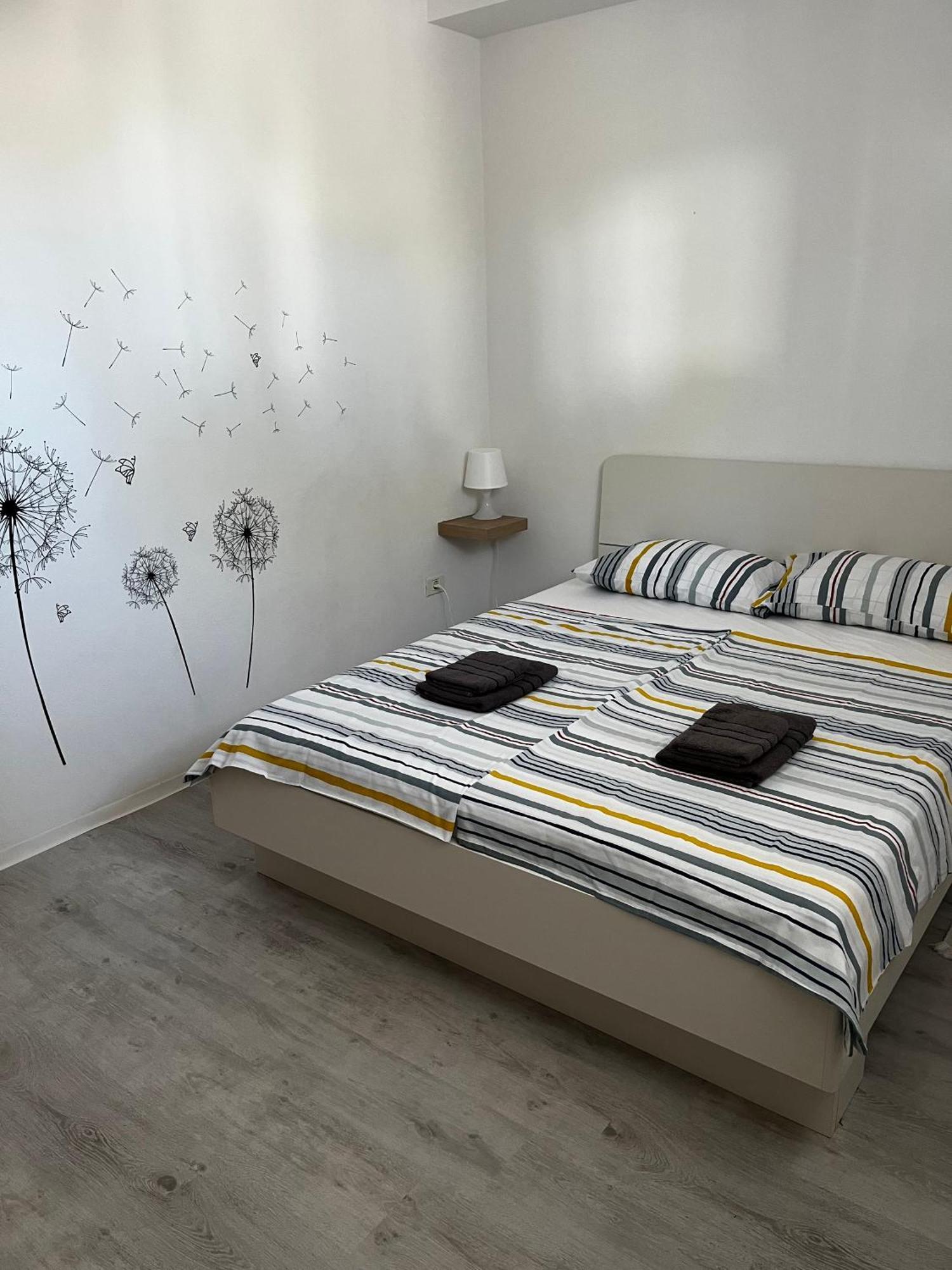 Apartma Sunny Appartement Izola Buitenkant foto